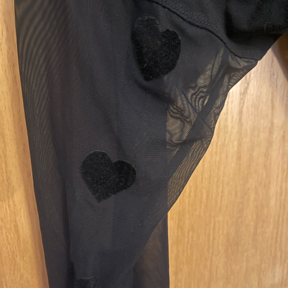 Torrid 2X Full Length Flocked Mesh Velvet Legging with Heart Accents